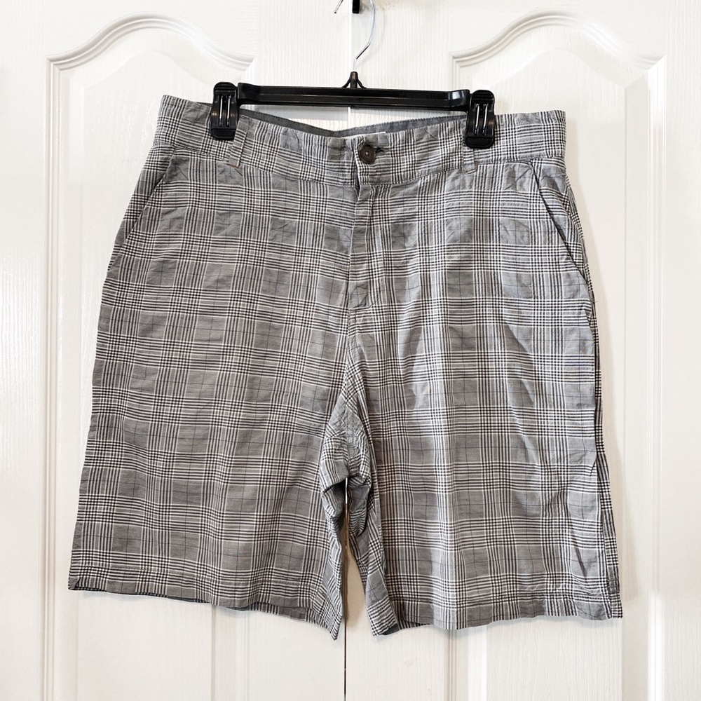 W.R.K Checked Mens Shorts Size XL Gray